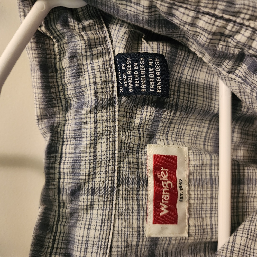 Wrangler Blue Classic Casual Button Down Shirt